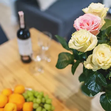 Airport Okecie Wagonowa Serviced Apartment Warsaw