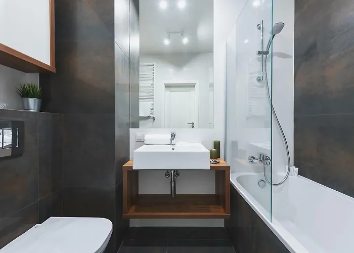 Διαμέρισμα Airport Okecie Wagonowa Serviced *