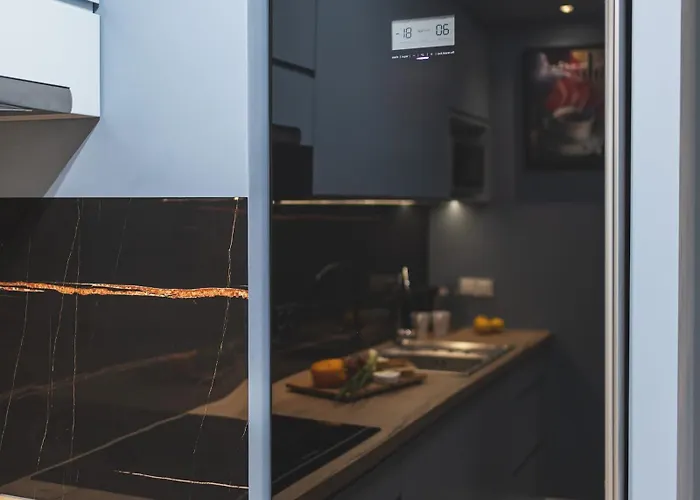 דירה Airport Okecie Wagonowa Serviced ורשה